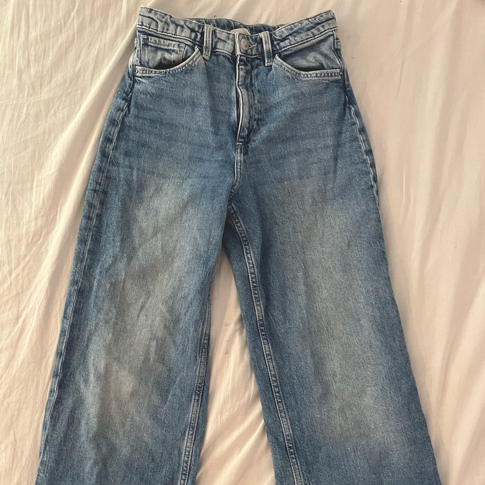 Wide leg and High Waisted Denim Jeans in Denim blue from H&M. Girls size 12 yr